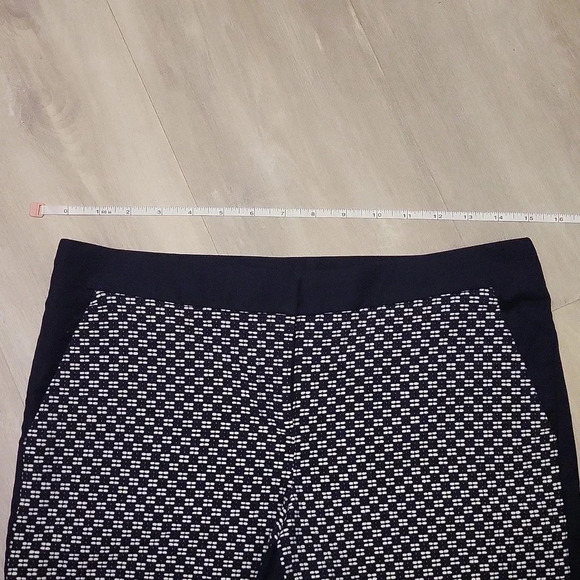 Dalia Navy White Textured Womens Shorts Size 4‎ - Picture 5 of 7